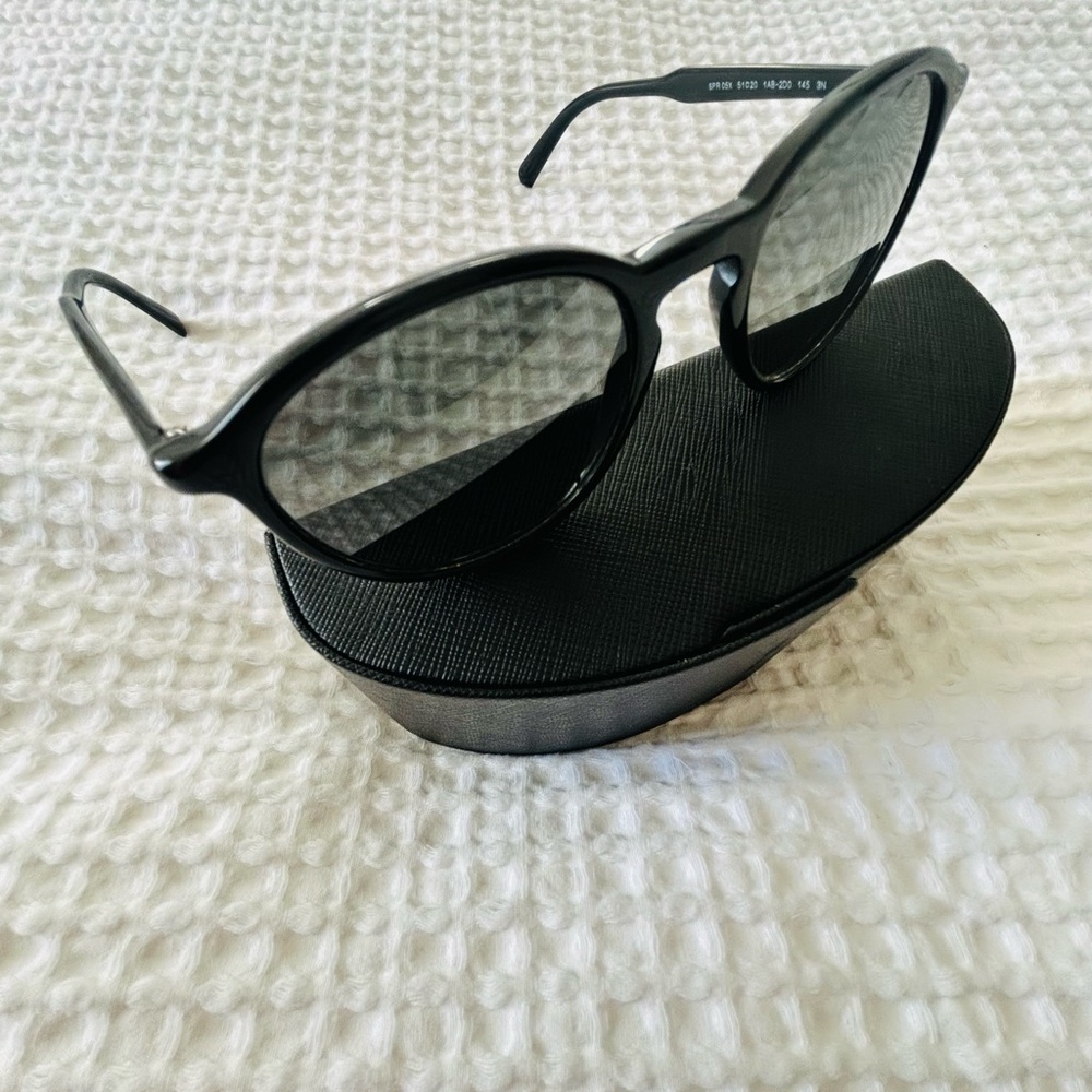 Prada SPR 05X Black Round Sunglasses w/ Case - Picture 4 of 5